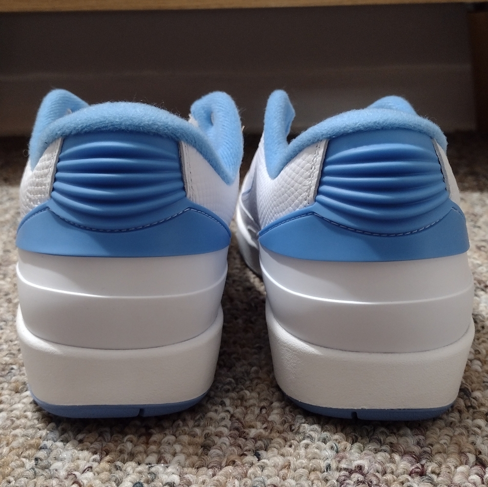 Air Jordan 2 Low White Carolina Blue Mens Size 9 - Picture 6 of 6